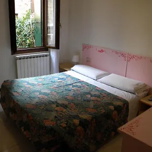 2* Hotel Adua